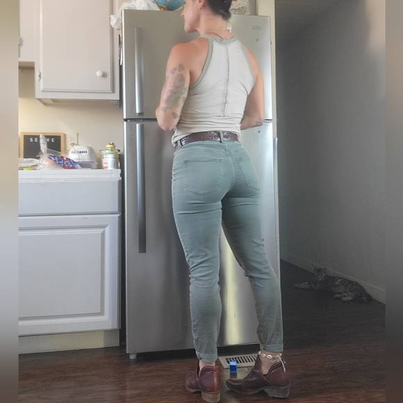 Green Maurices Jeggings mid rise sz small - Picture 3 of 3